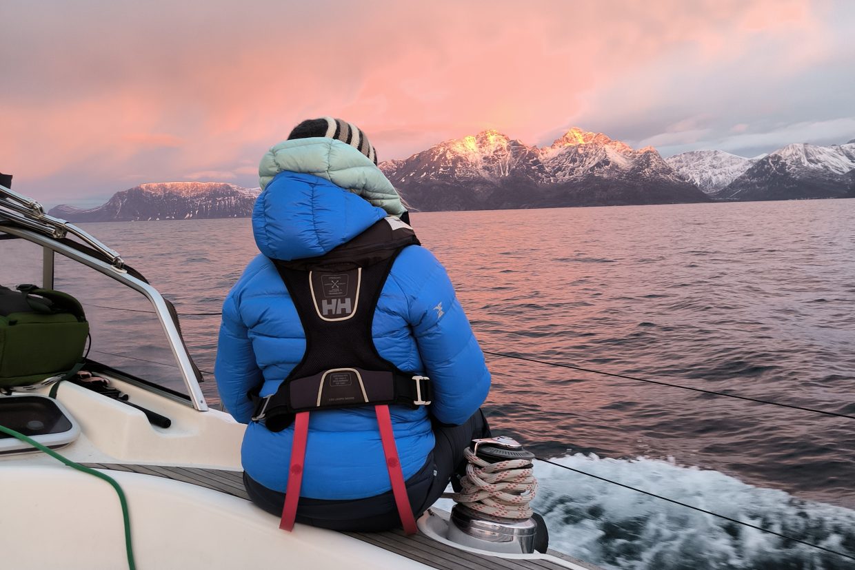 voyage scientifique - croisière à la voile - Observer et étudier les orques et les baleines à bosse de Norvège - Observatrice